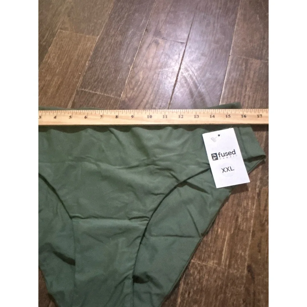 High Rise Bottom Fused Hawaii Bikini XXL New With Tags‎ Green